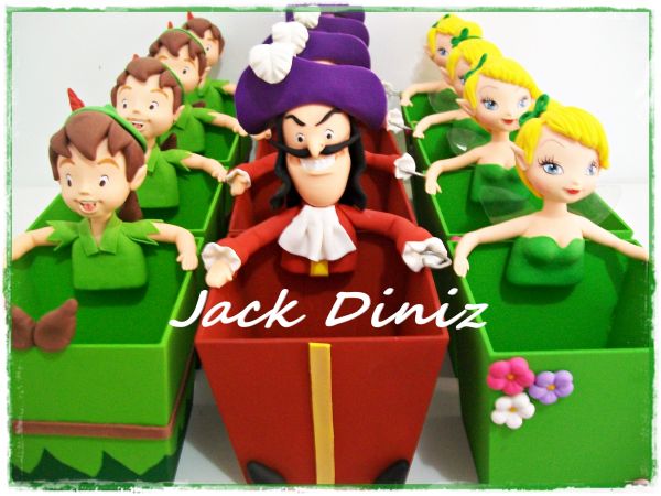 CENTRO DE MESA TURMA DO PETER PAN
