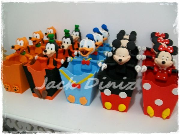 CENTRO DE MESA TURMA DA DISNEY
